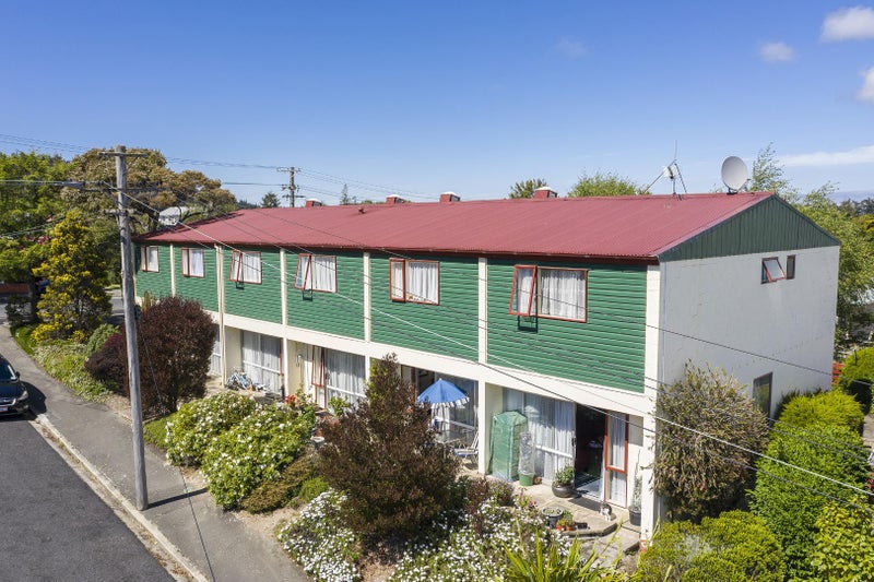 31C Signal Hill Road, Opoho, Dunedin - Carousel 1