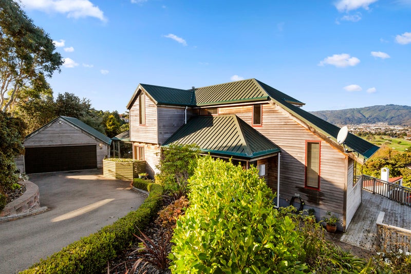 45 Pomare Road, Tirohanga, Lower Hutt - Carousel 2