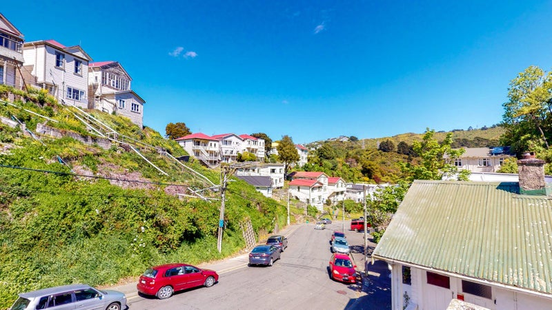 3/51 Adams Terrace, Aro Valley, Wellington - Carousel 1