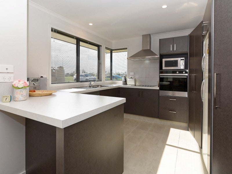 27 Waikai Close, Ruakura, Hamilton - Carousel 2