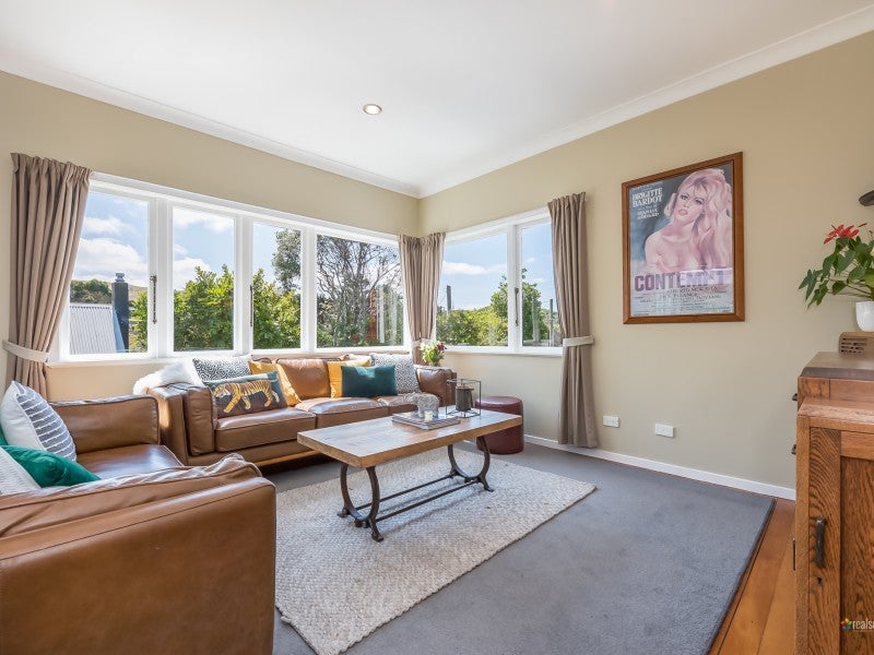 1/9 Bermer Road, Belmont, Lower Hutt - Carousel 2