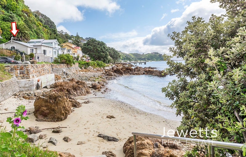 383 Karaka Bay Road, Karaka Bays, Wellington - Carousel 1