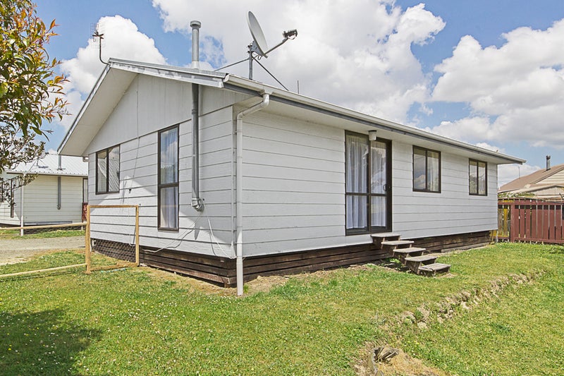 22A Tiller Close, Kelvin Grove, Palmerston North - Carousel 7