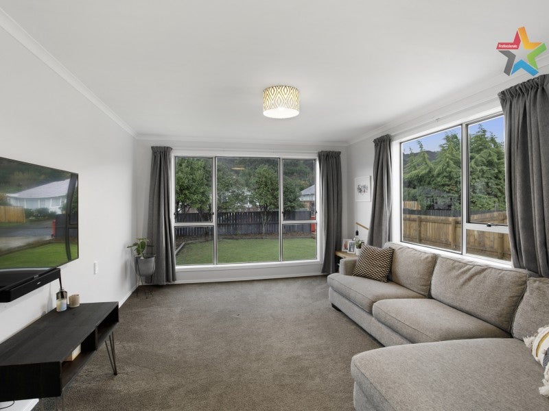 56 Westminster Road, Wainuiomata, Lower Hutt - Carousel 2