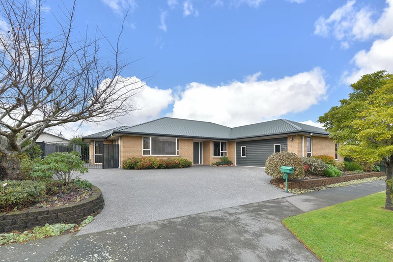 9 Pentland Drive, Belfast, Christchurch - Carousel 2