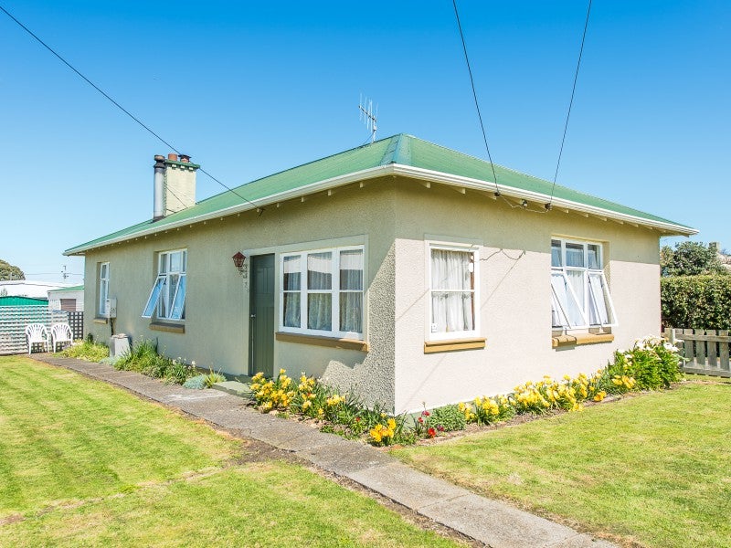 7 Bennett Street, Gonville, Whanganui - Carousel 1