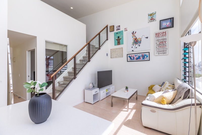 1J/11 Charlotte Street, Eden Terrace, Auckland - Carousel 2