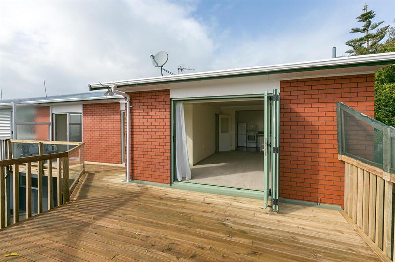 80A Govett Avenue, Frankleigh Park, New Plymouth - Carousel 1