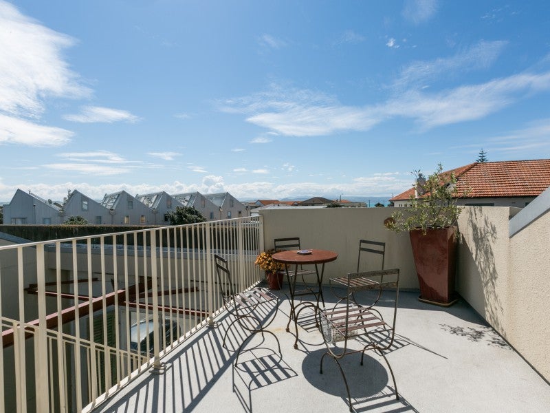 11 Waghorne Street, Ahuriri, Napier - Carousel 1