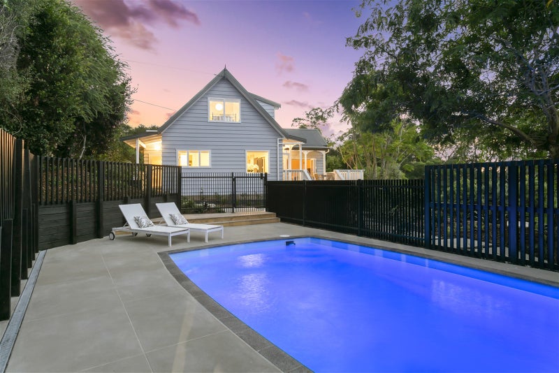 84 Upper Harbour Drive, Greenhithe, Auckland - Carousel 1