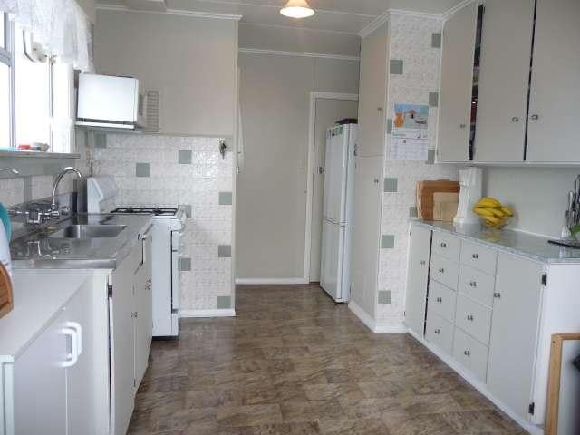 14 Buchanan Place, Hawera - Carousel 2