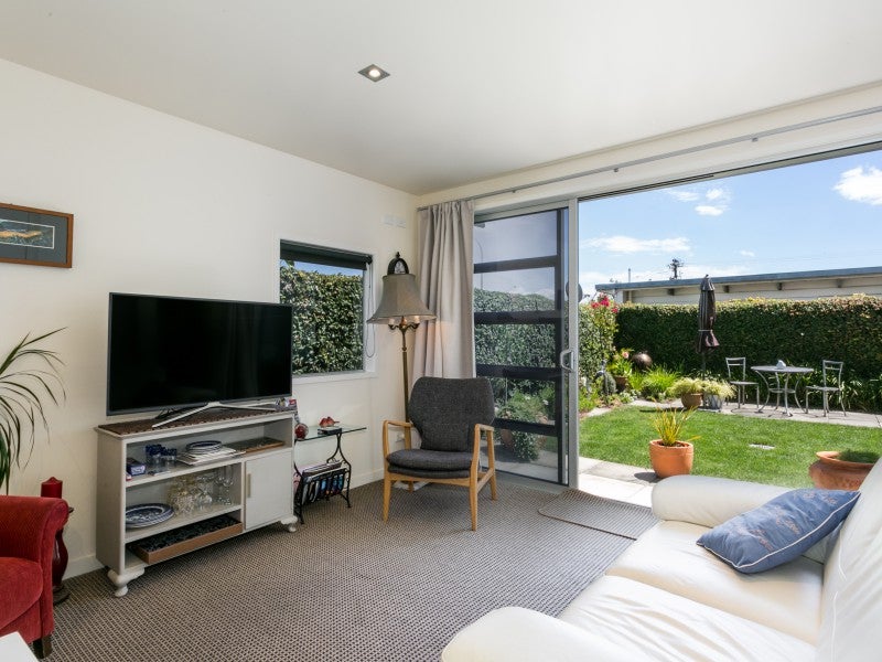 84B Charles Street, Westshore, Napier - Carousel 2