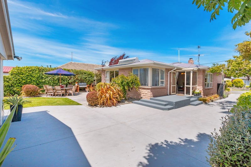 15 Norrie Street, Redwood, Christchurch - Carousel 1