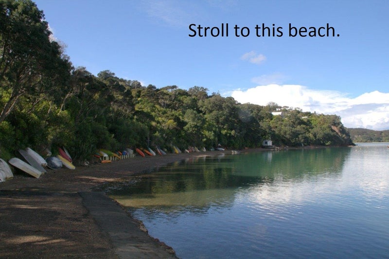 16 Bella Vista Road, Ōmiha, Waiheke Island - Carousel 16