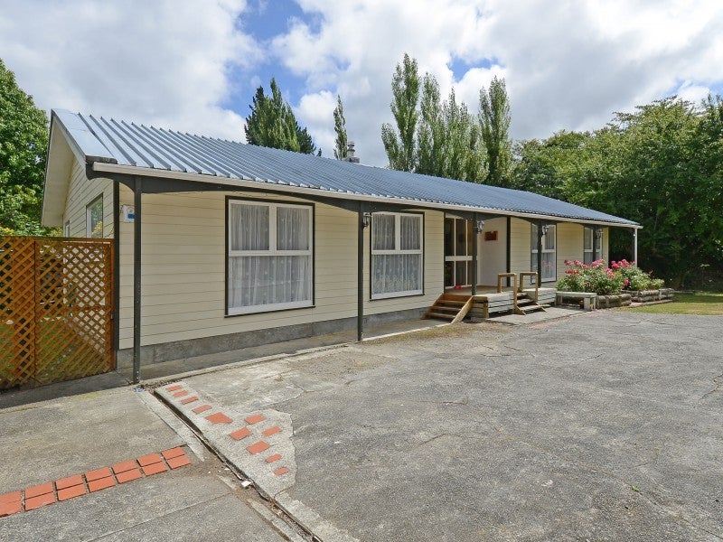 62 Gillespies Road, Birchville, Upper Hutt - Carousel 2