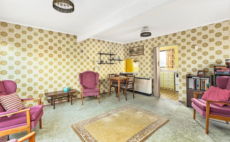 2/49 Apu Crescent, Lyall Bay, Wellington - Carousel 2