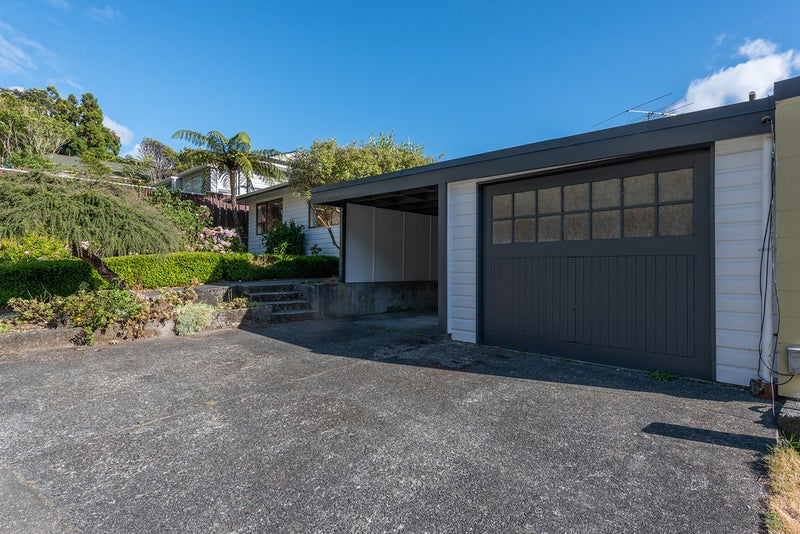33 Lynmouth Avenue, Karori, Wellington - Carousel 20