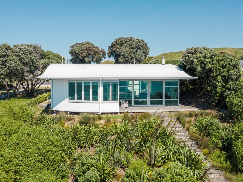 18 Pare Street, Wainui, Gisborne - Carousel 2