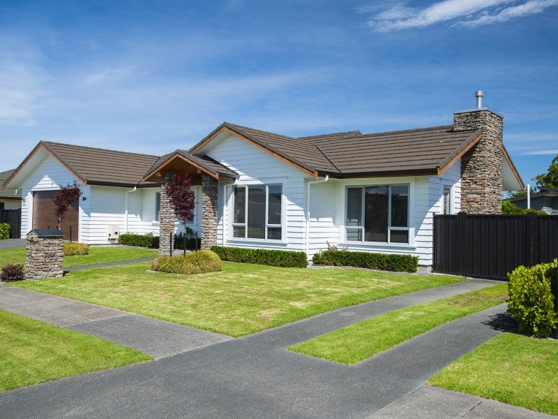 5 Sterling Park, Lytton West, Gisborne - Carousel 26