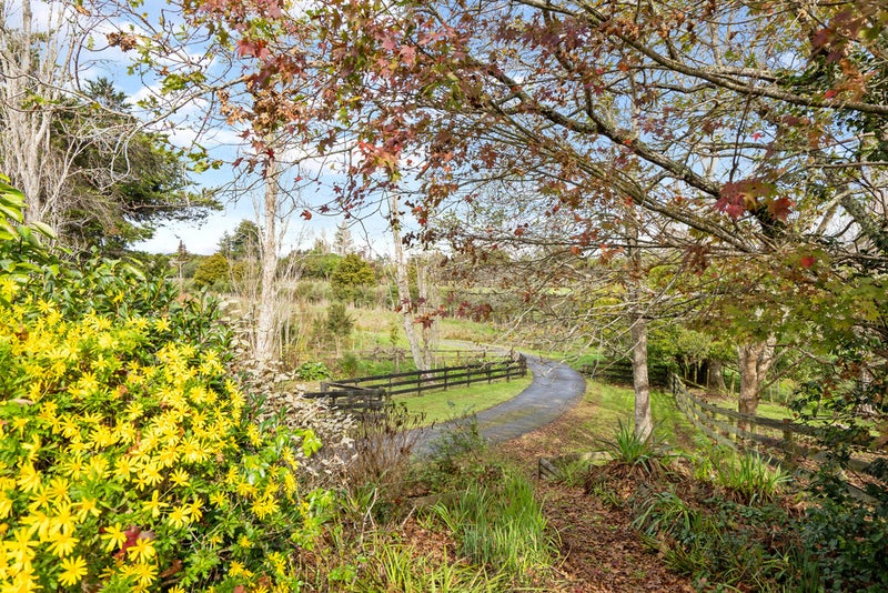 82 Chesham Lane, Papakura - Carousel 20