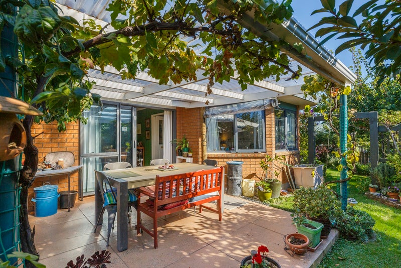 75 Lyndhurst Street, Takaro, Palmerston North - Carousel 1