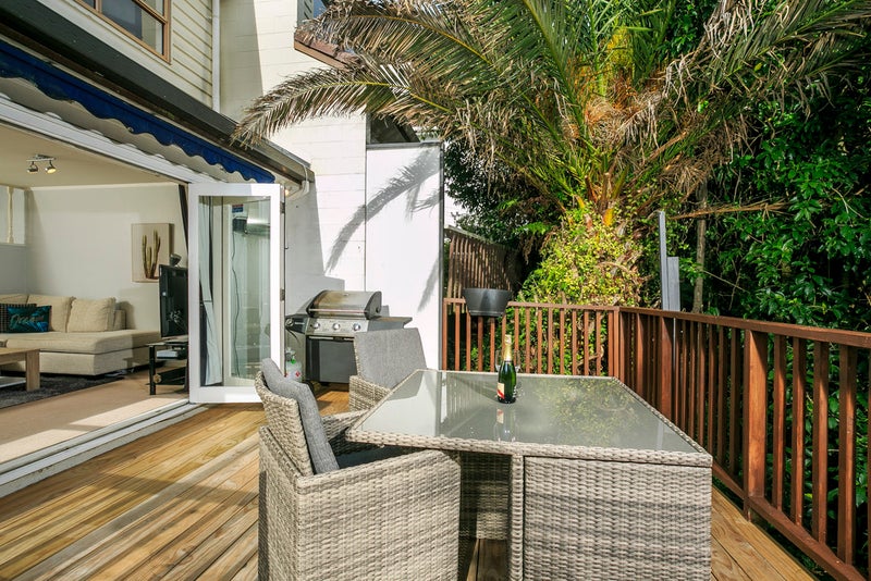 2/59 Rangatira Road, Beach Haven, Auckland - Carousel 1