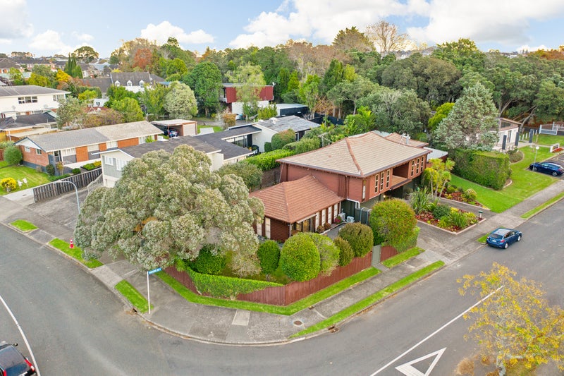 42 Gowing Drive, Meadowbank, Auckland - Carousel 25