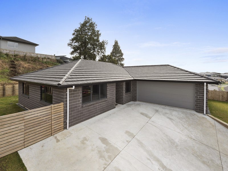 8 Ella Place, Grandview Heights, Hamilton - Carousel 1