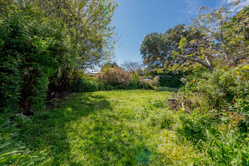 17 Karu Crescent, Waikanae - Carousel 17