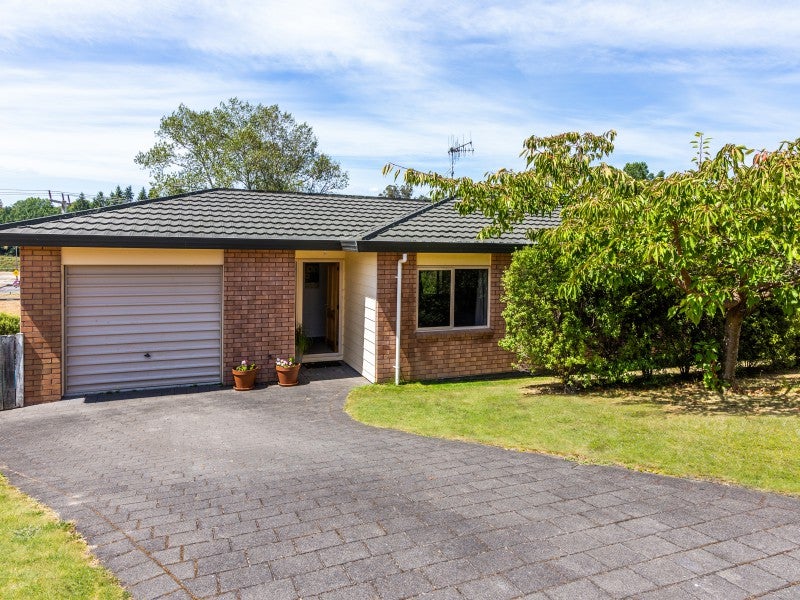 1/9 Sinton Row, Nukuhau, Taupo - Carousel 2