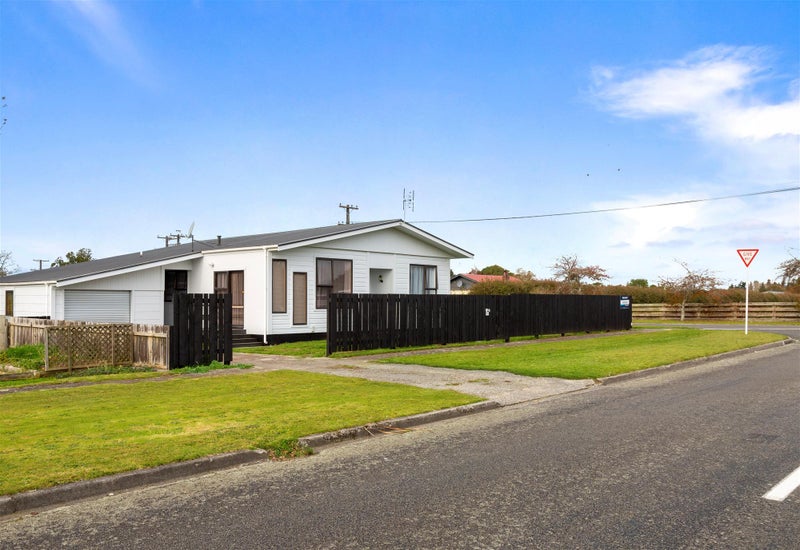 154 Miranda Street, Stratford, Stratford - Carousel 1