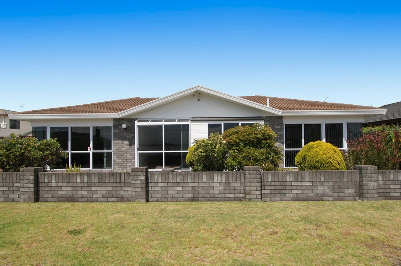 1 Finlowe Way, Otumoetai, Tauranga - Carousel 2