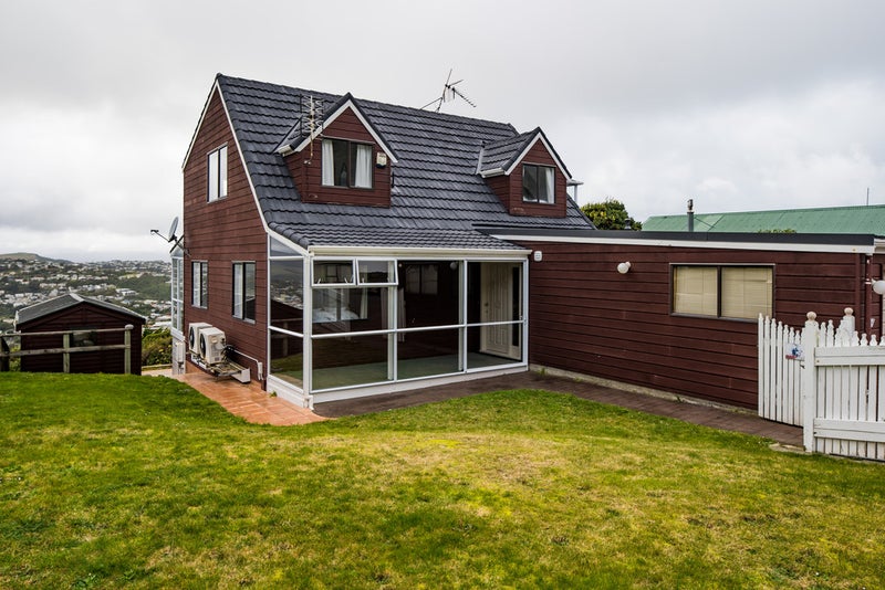 36 Nalanda Crescent, Broadmeadows, Wellington - Carousel 2