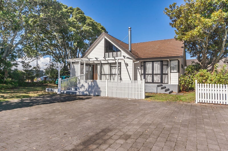 285A Richardson Road, New Windsor, Auckland - Carousel 1