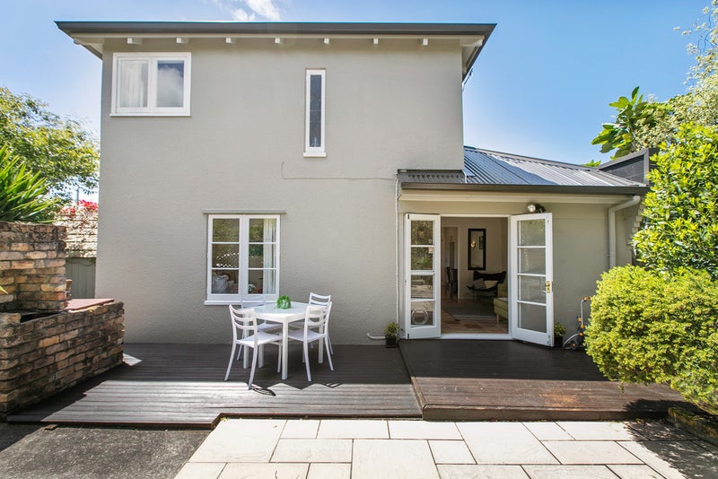 1/23 Seaview Avenue, Northcote, Auckland - Carousel 2