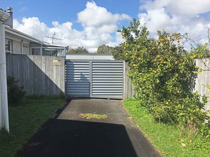 2/349 Pakuranga Road, Pakuranga Heights, Auckland - Carousel 2