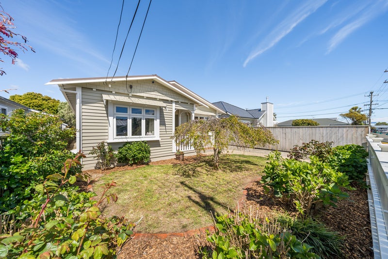 50 Ava Street, Petone, Lower Hutt - Carousel 2