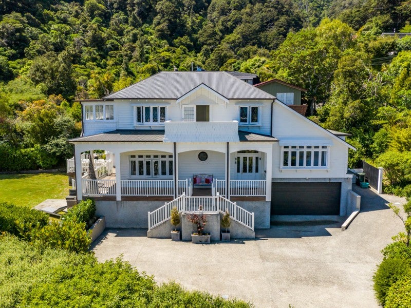27 Moana Road, Days Bay, Lower Hutt - Carousel 2