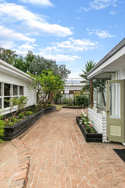 68 Tramway Road, Beach Haven, Auckland - Carousel 25