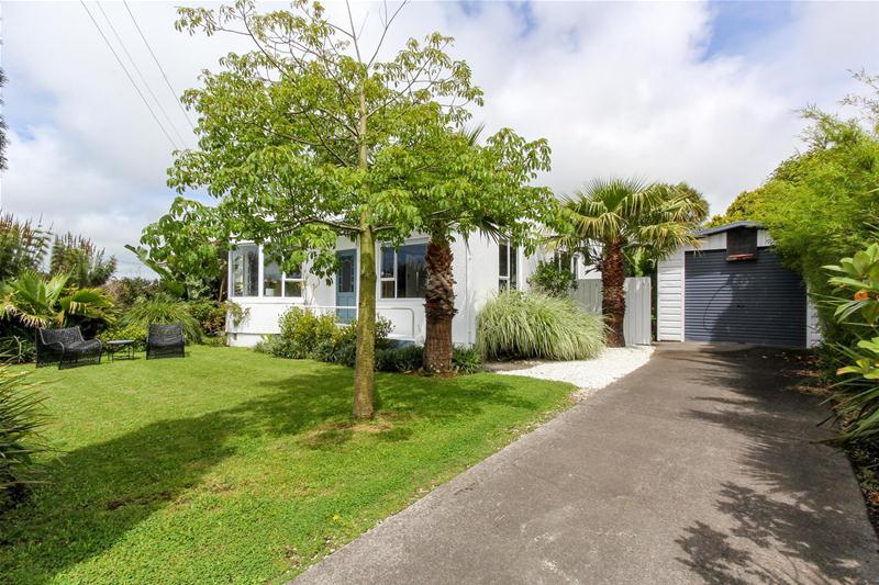 20 Hori Street, Vogeltown, New Plymouth - Carousel 20