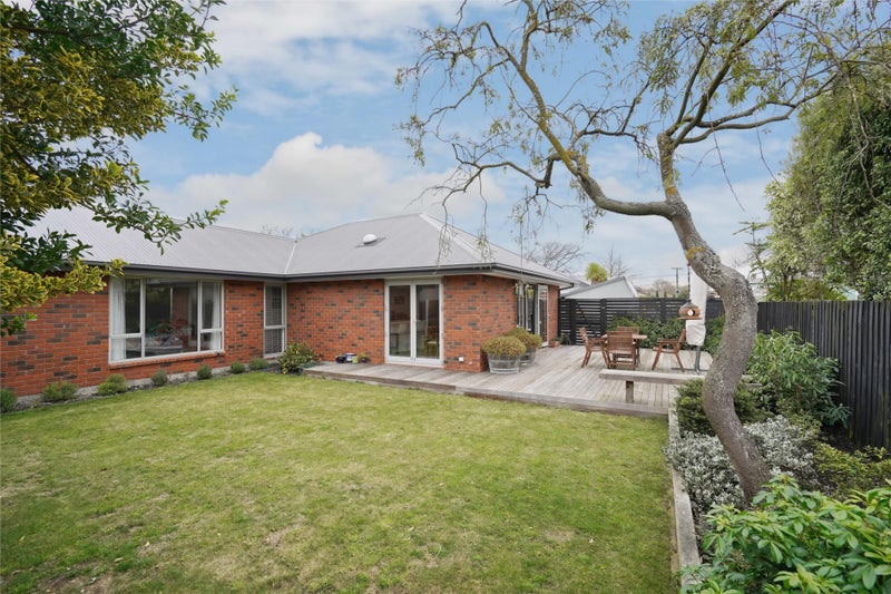 2/27 Ngaio Street, Saint Martins, Christchurch - Carousel 1