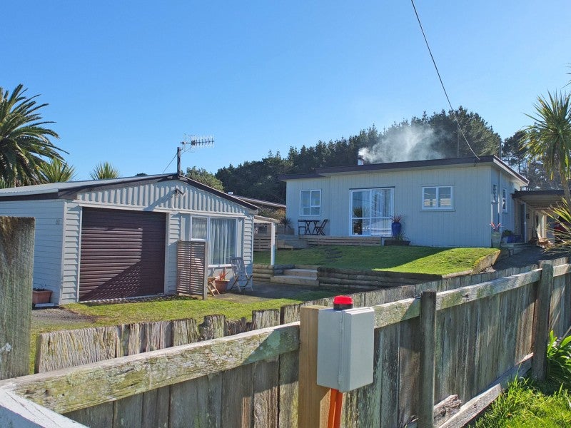 52 Koputara Road, Himatangi Beach, Foxton - Carousel 1