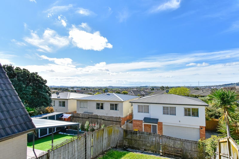 46 Earnslaw Crescent, Clover Park, Auckland - Carousel 9