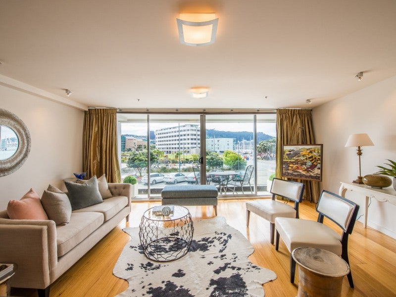 4/74 Oriental Parade, Oriental Bay, Wellington - Carousel 2