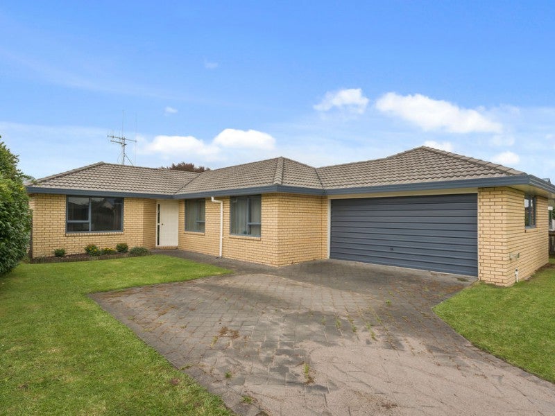 78 Radiata Street, Fairview Downs, Hamilton - Carousel 1