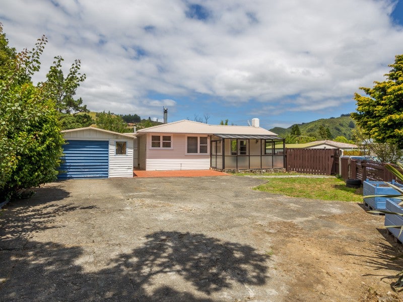 64 Gillespies Road, Birchville, Upper Hutt - Carousel 1