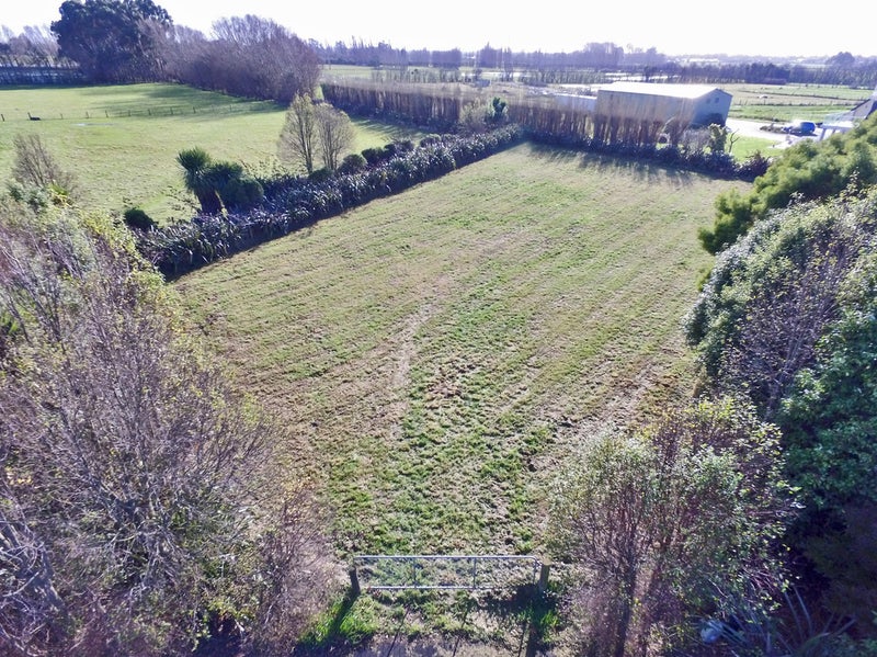 6 Boonwood Close, Westmorland, Christchurch - Carousel 1