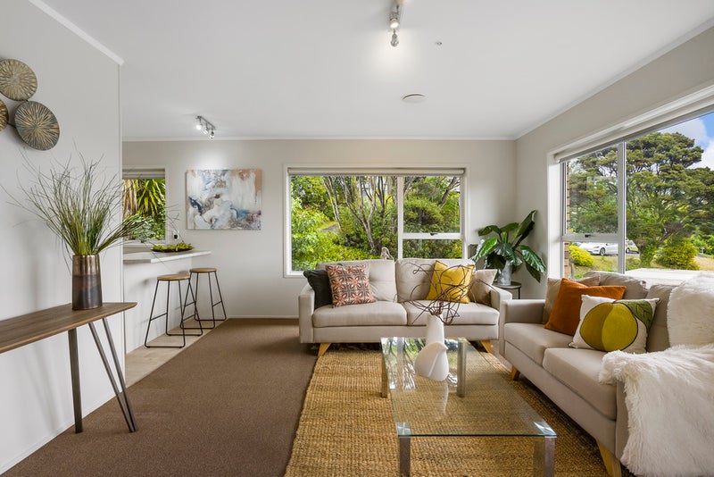 1/3 Bryers Place, Bayview, Auckland - Carousel 1