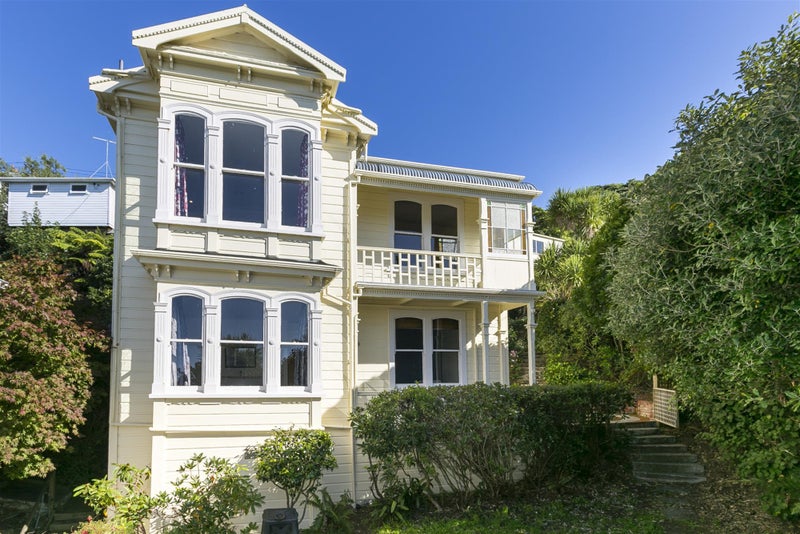 31 Rawhiti Terrace, Kelburn, Wellington - Carousel 1