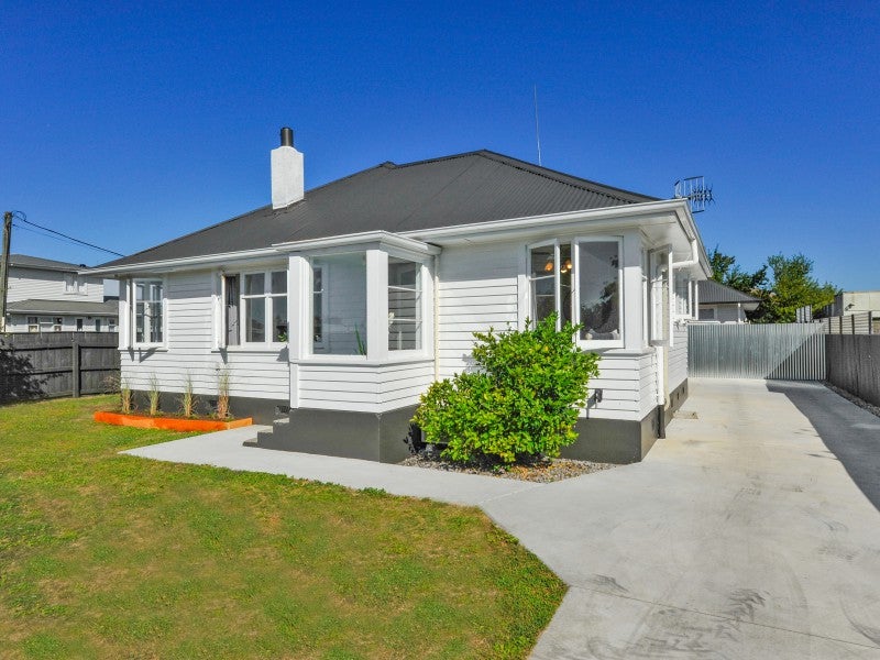 700 Lumsden Road, Akina, Hastings - Carousel 1